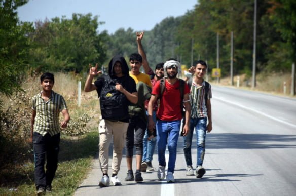 Afgan göçmenlerin Edirne'ye akın ediyor
