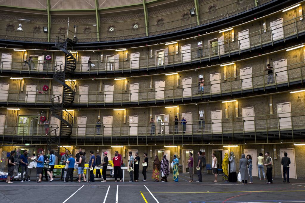 مركز الإيواء المفتوح Ter Apel في هولنددا