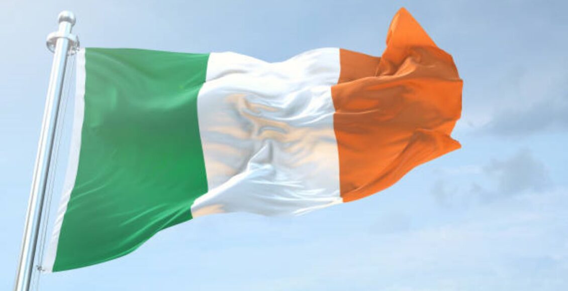 الوظائف المطلوبة في إيرلندا (رواتب العمل في ايرلندا - العمل في إيرلندا)