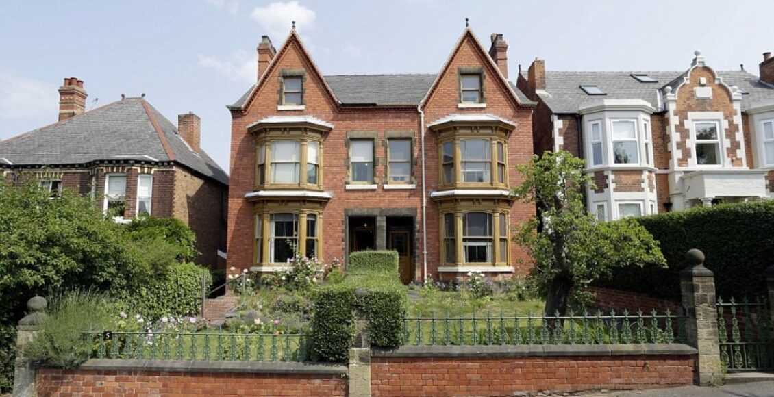 أفضل مواقع تأجير الشقق في بريطانيا 2024