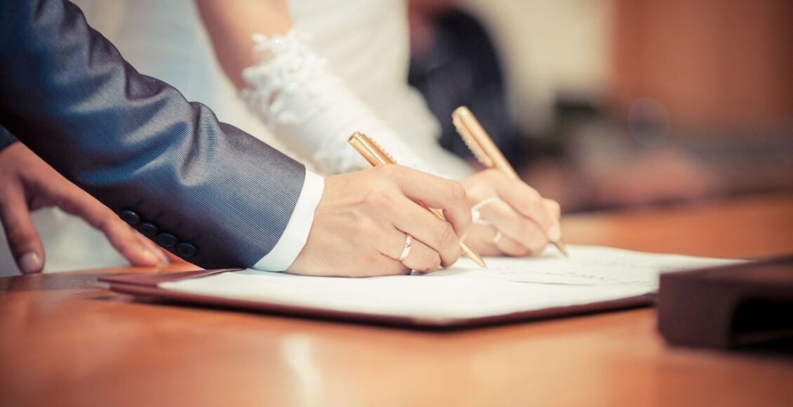 كيفية الحصول على الجنسية الإيطالية عن طريق الزواج