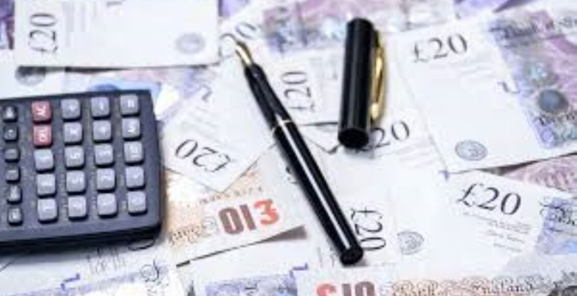 الدليل الشامل عن كيفية فتح حساب بنكي في بريطانيا