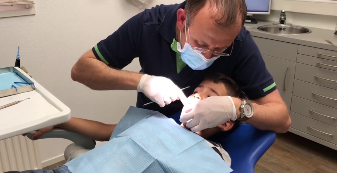 تعبيرية - فرص عمل في النمسا لأطباء الأسنان